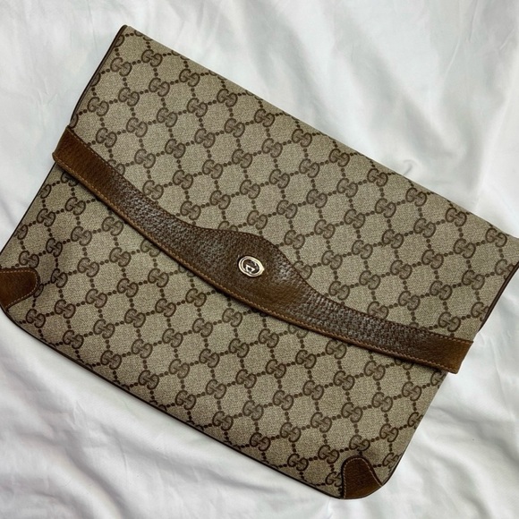 Gucci Clutch with Iconic Monogram - Picture 1 of 4